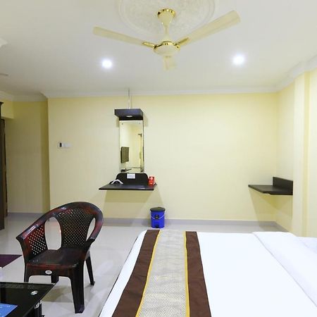 Hotel Salbala - Near Airport 钦奈 外观 照片