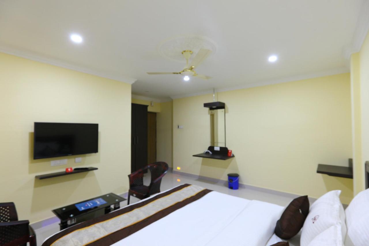 Hotel Salbala - Near Airport 钦奈 外观 照片